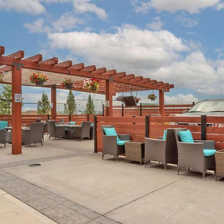 Best Western Premier Executive Residency メディシンハット エクステリア 写真