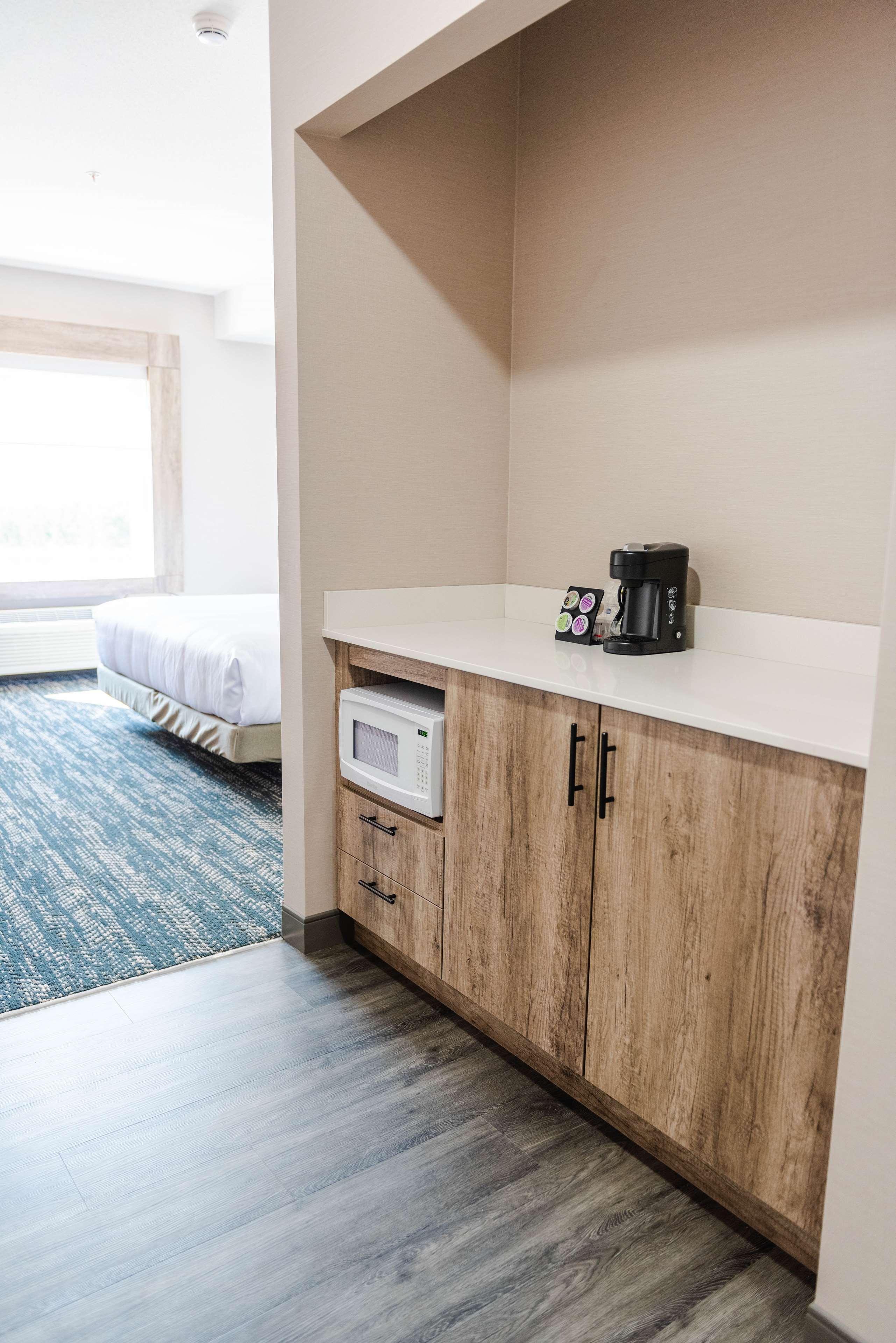 Best Western Premier Executive Residency メディシンハット エクステリア 写真