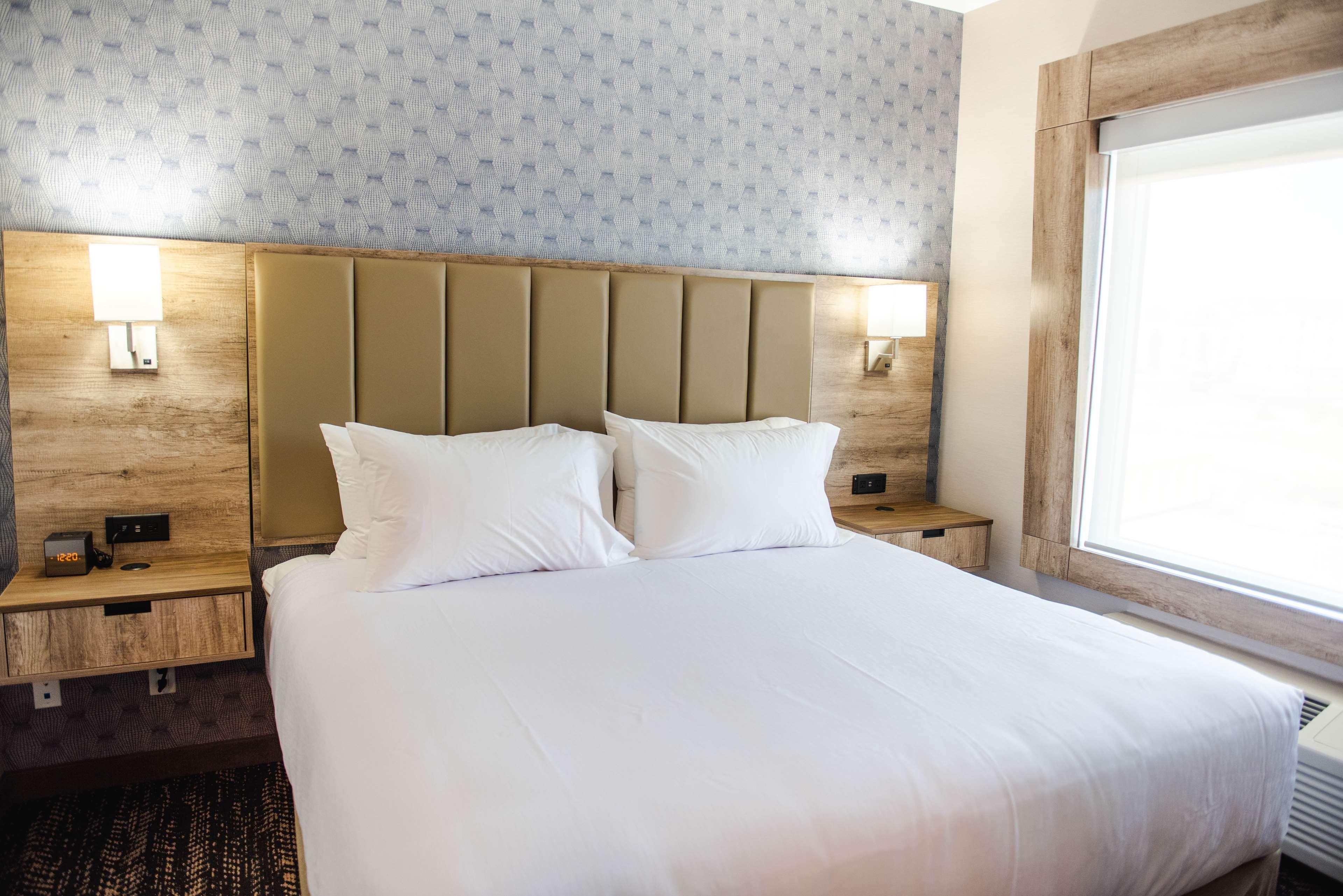 Best Western Premier Executive Residency メディシンハット エクステリア 写真