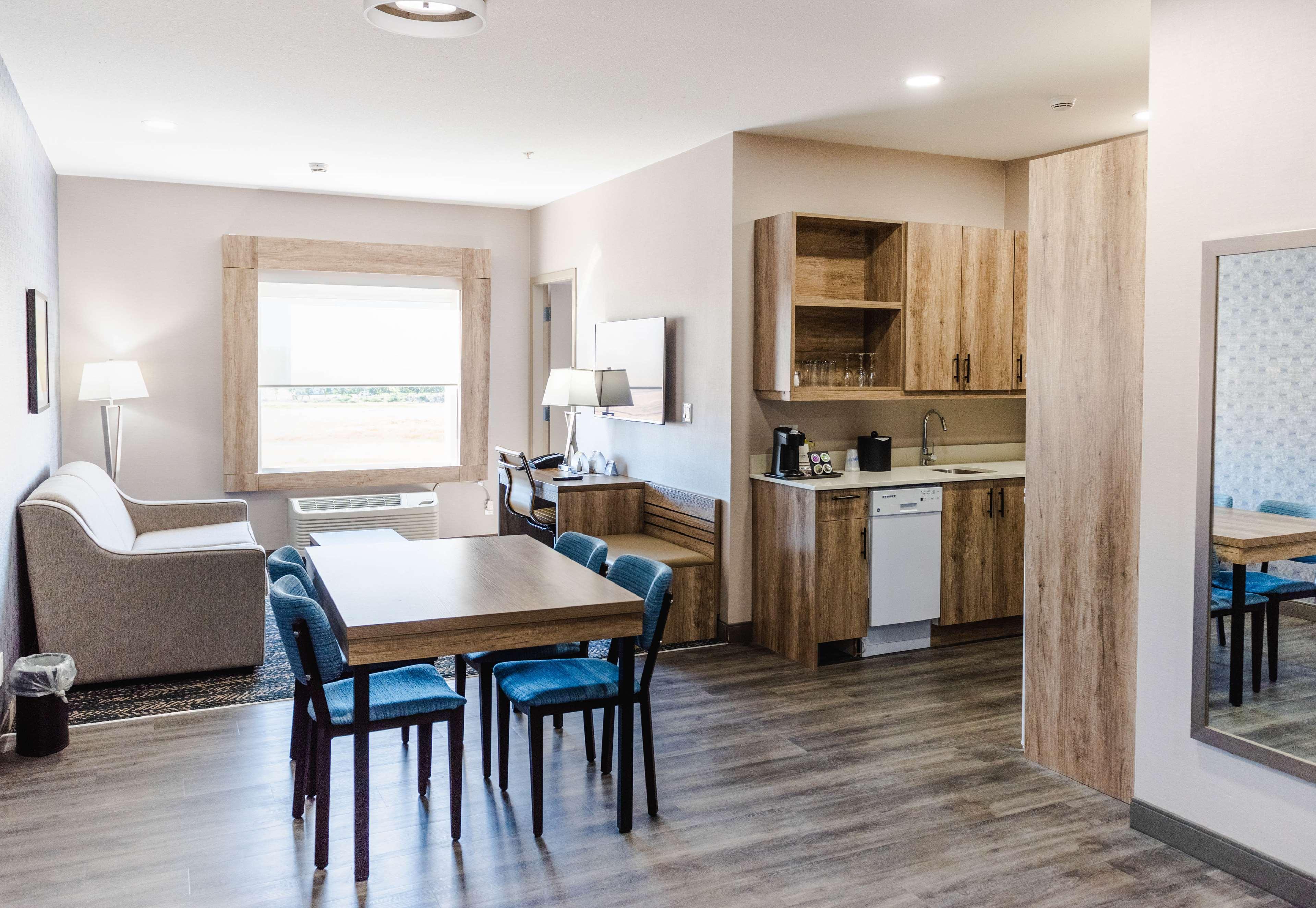 Best Western Premier Executive Residency メディシンハット エクステリア 写真